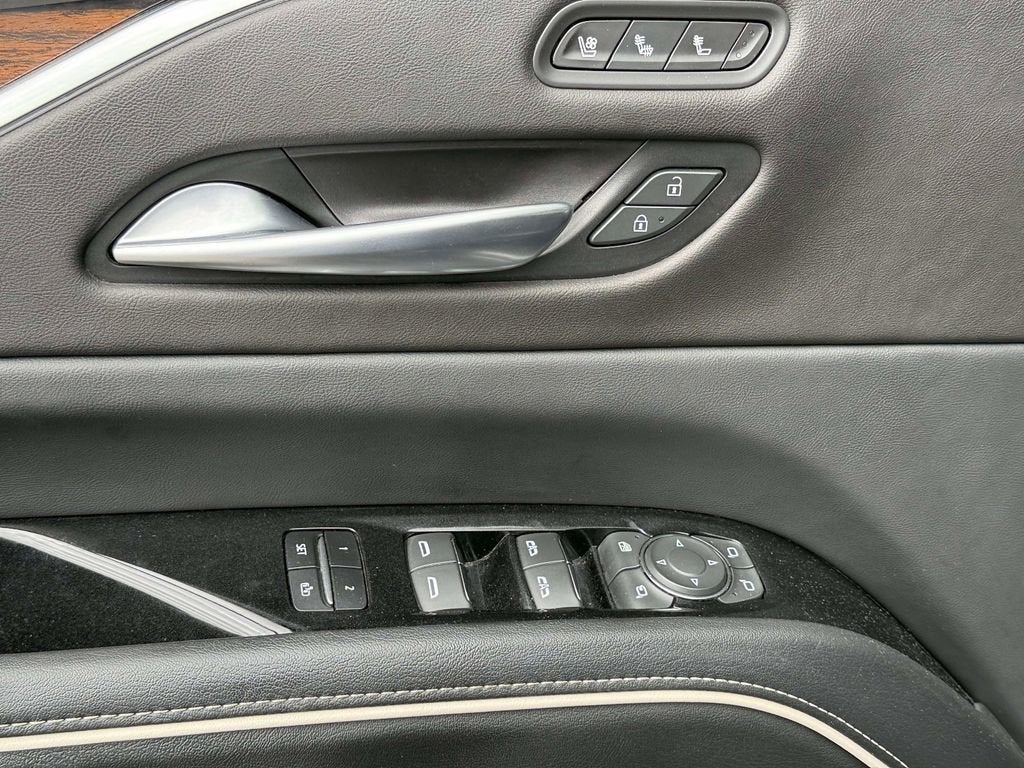 2023 Cadillac Escalade ESV Premium Luxury