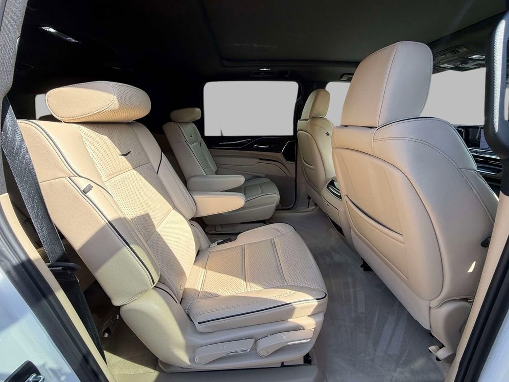 2024 Cadillac Escalade ESV Premium Luxury