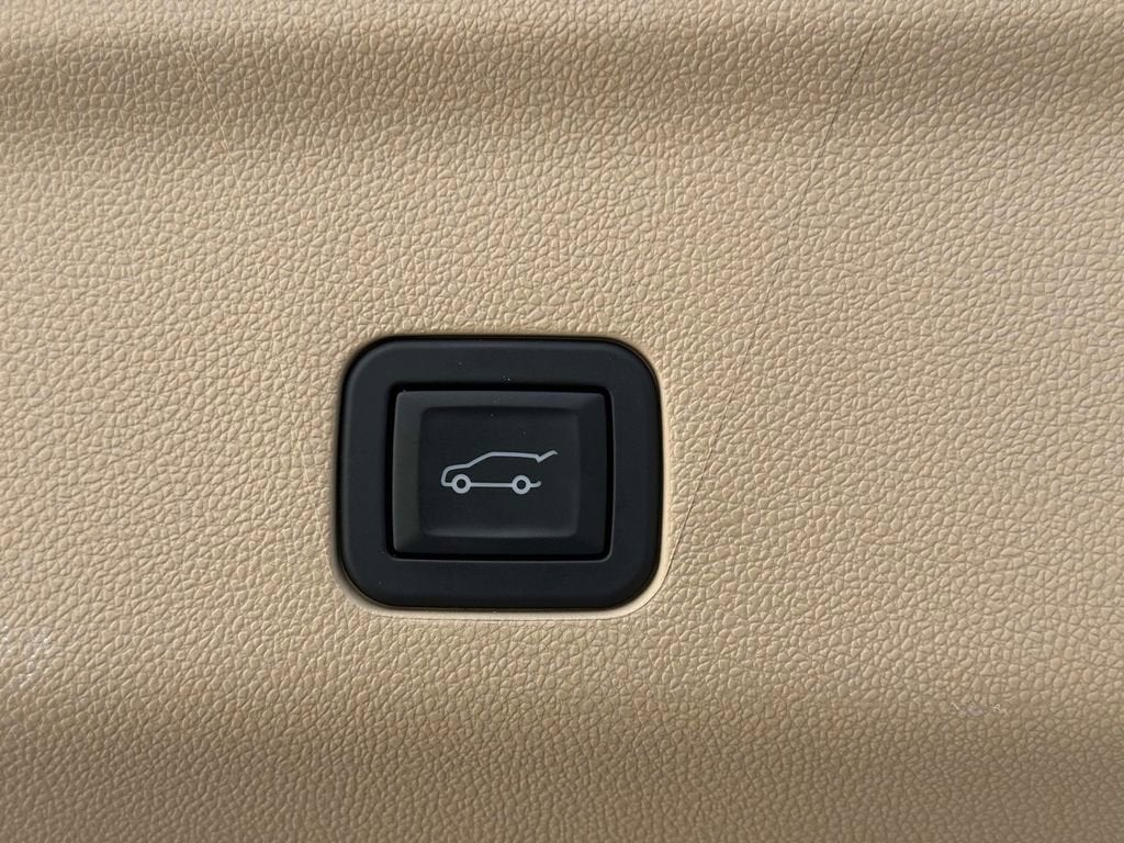 2024 Cadillac Escalade ESV Premium Luxury