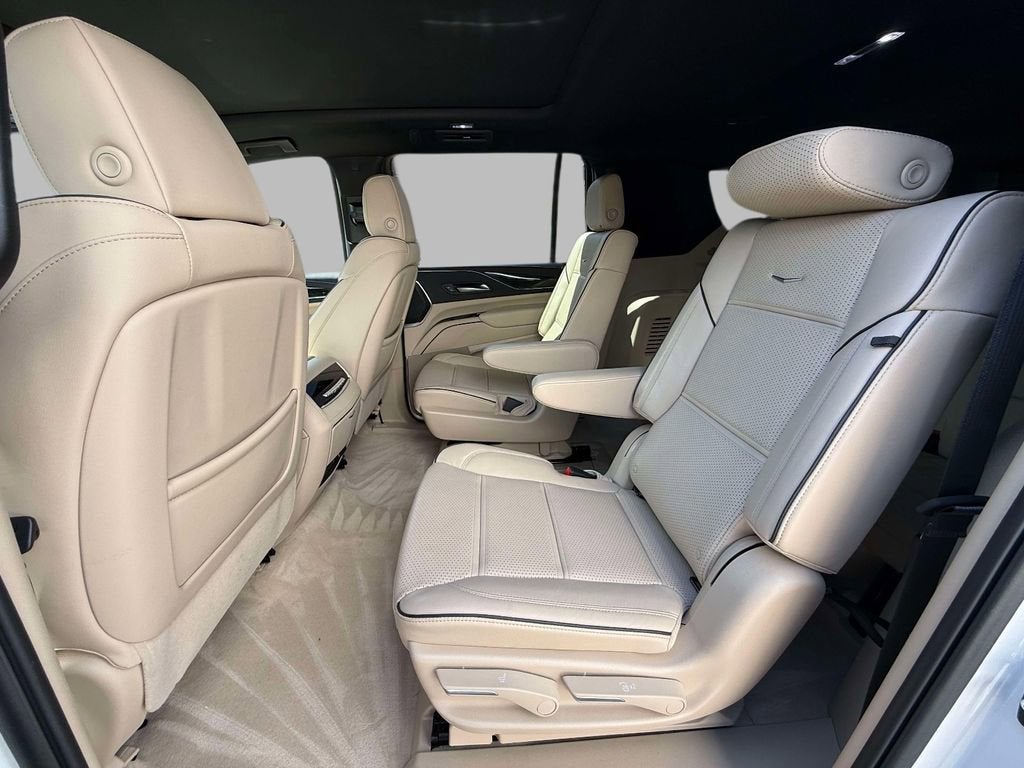 2024 Cadillac Escalade ESV Premium Luxury