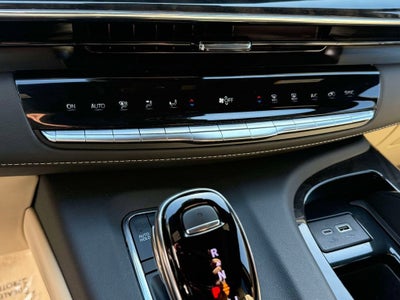 2024 Cadillac Escalade ESV Premium Luxury