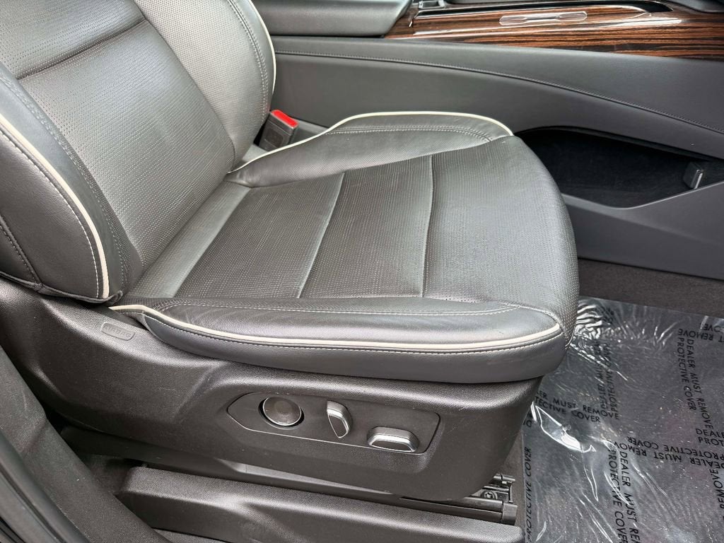 2024 Cadillac Escalade ESV Premium Luxury