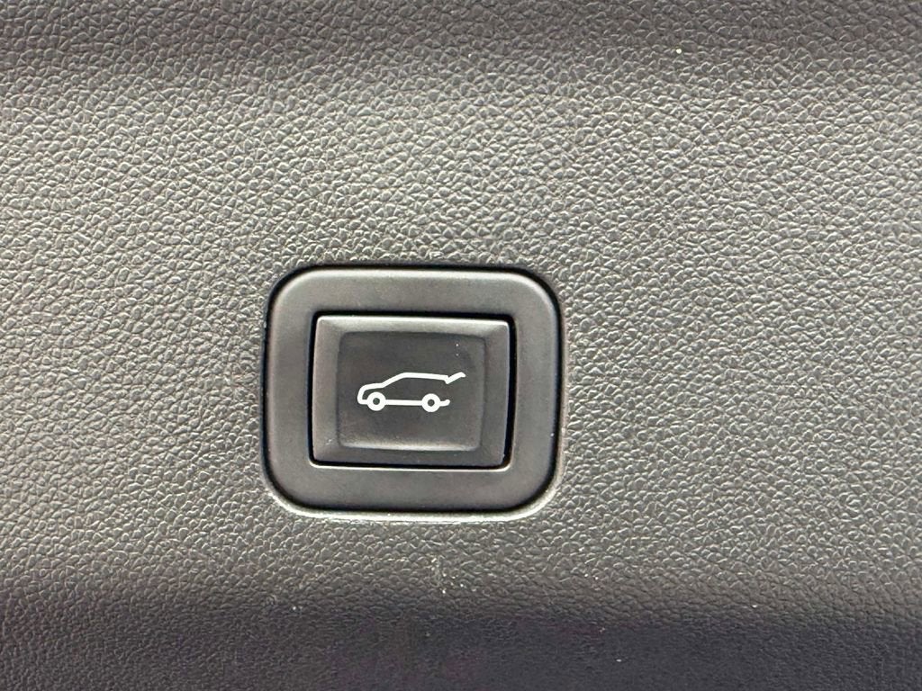 2024 Cadillac Escalade ESV Premium Luxury