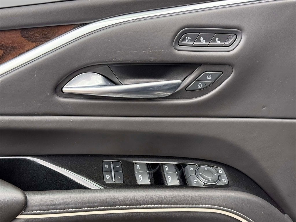 2022 Cadillac Escalade ESV Premium Luxury Platinum