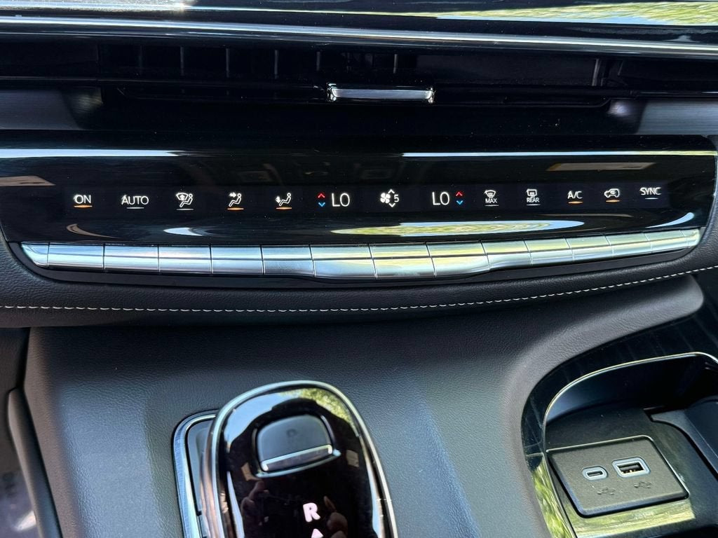 2024 Cadillac Escalade ESV Sport