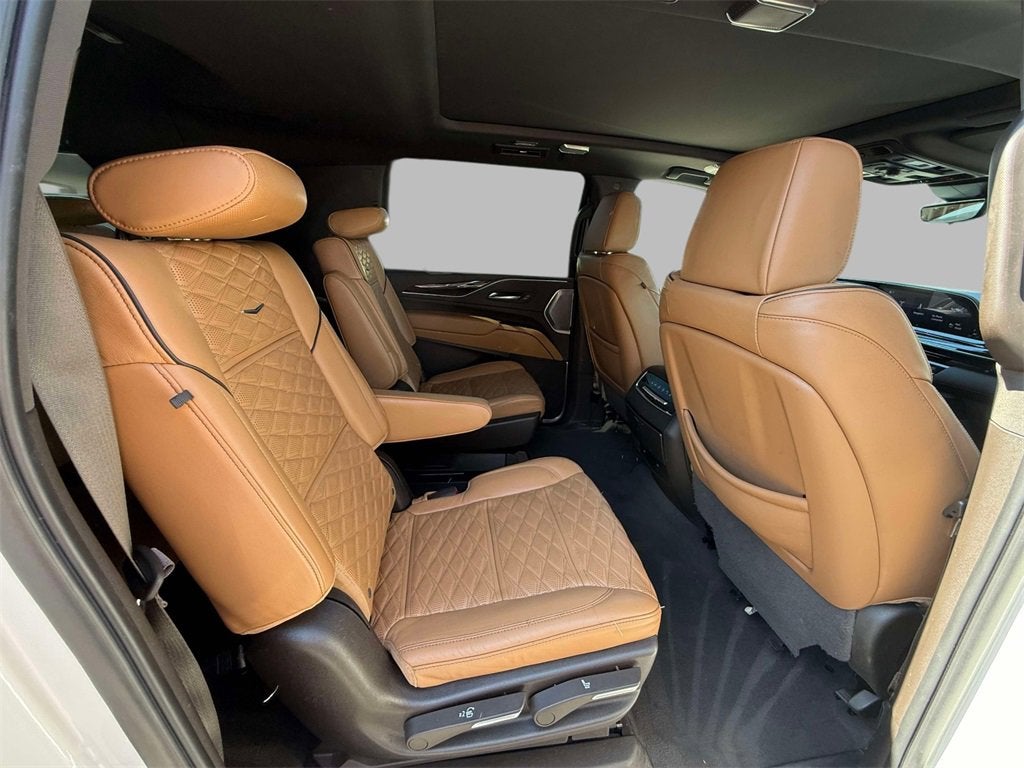 2022 Cadillac Escalade ESV Sport