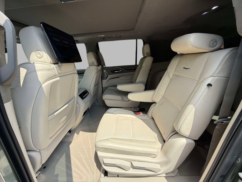 2024 Cadillac Escalade ESV Sport Platinum