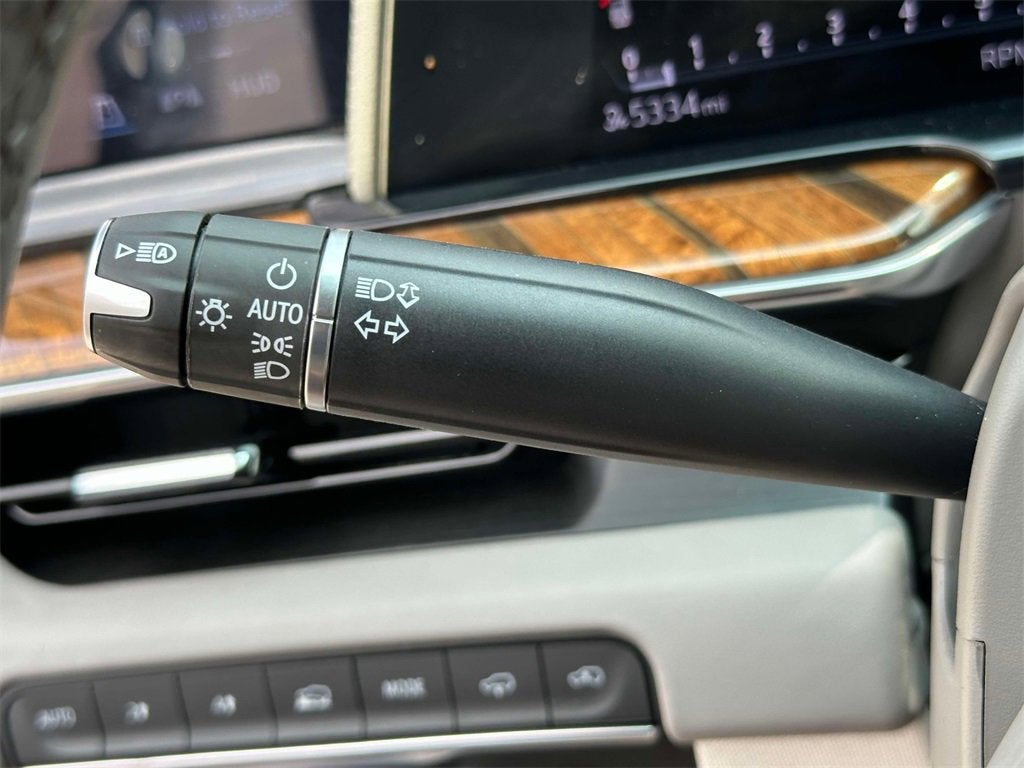 2024 Cadillac Escalade ESV Sport Platinum