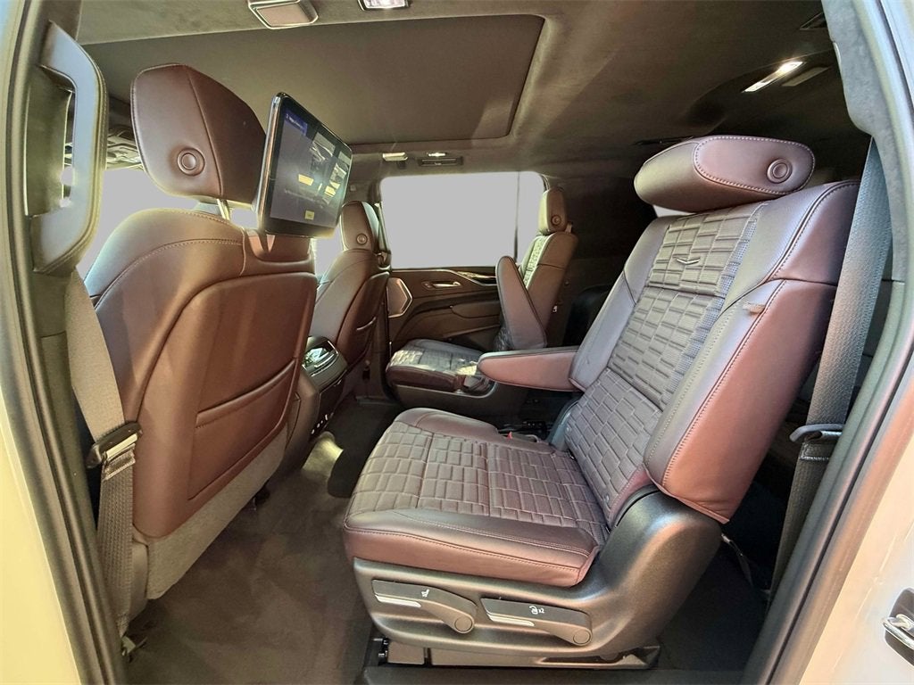 2024 Cadillac Escalade ESV Sport Platinum