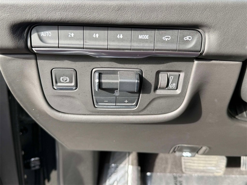 2025 Cadillac Escalade Sport Platinum