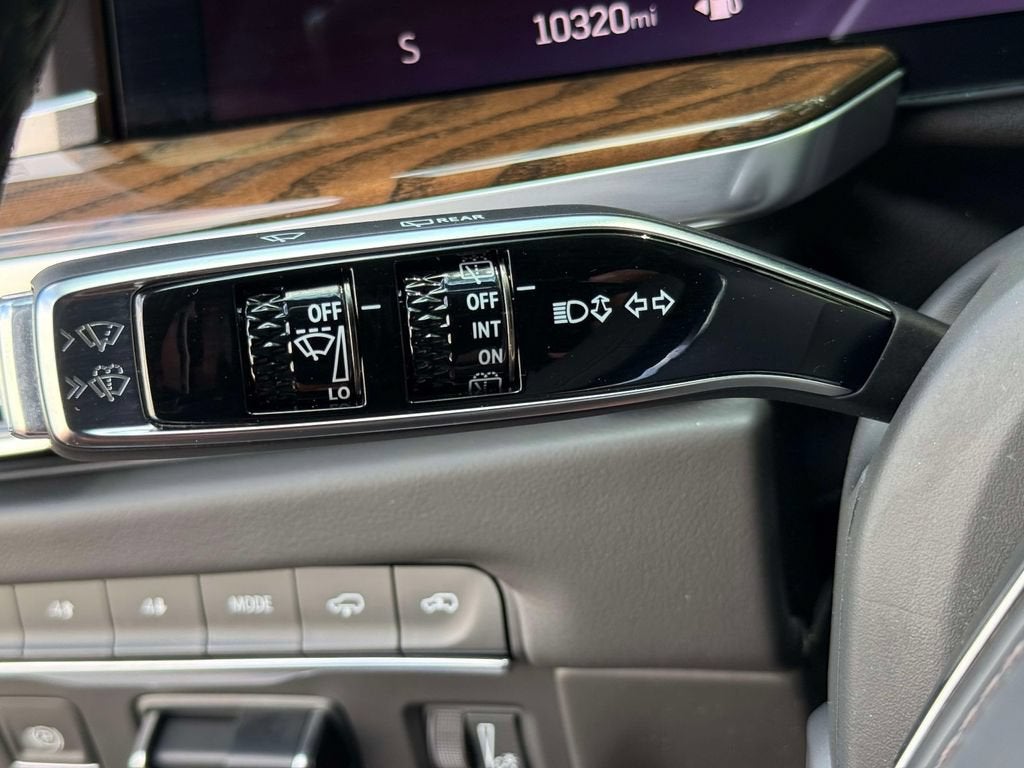 2025 Cadillac Escalade ESV Premium Luxury Platinum
