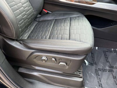 2025 Cadillac Escalade ESV Premium Luxury Platinum
