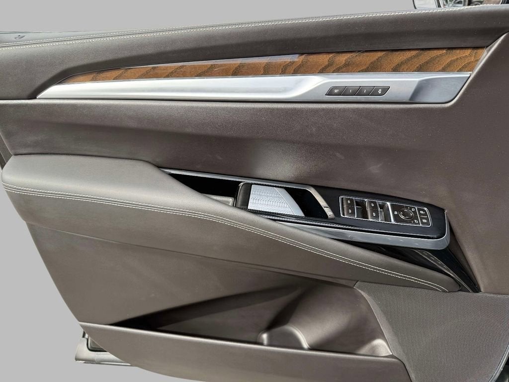 2025 Cadillac Escalade ESV Premium Luxury Platinum