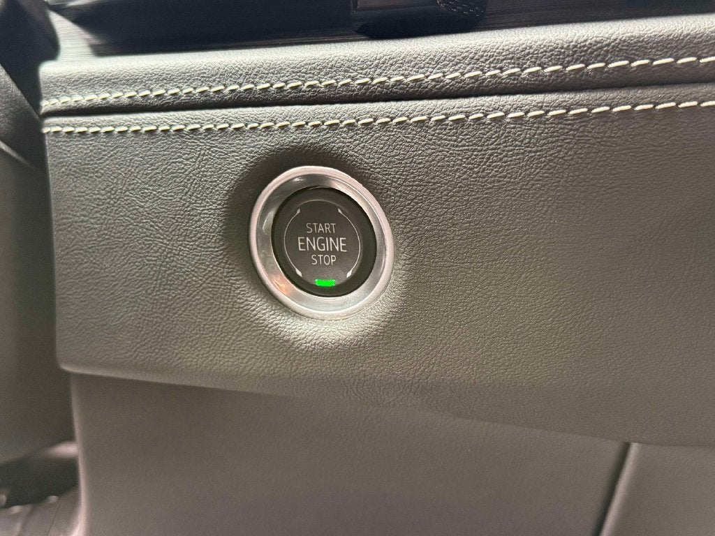 2025 Cadillac Escalade ESV Sport