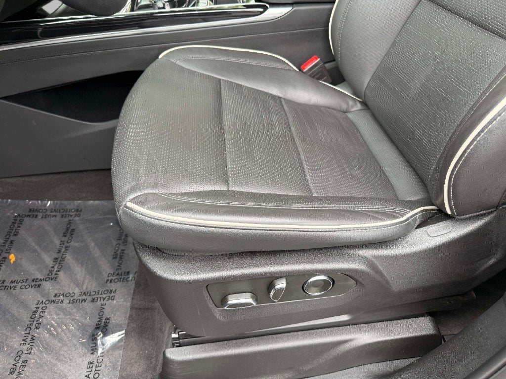 2025 Cadillac Escalade ESV Sport