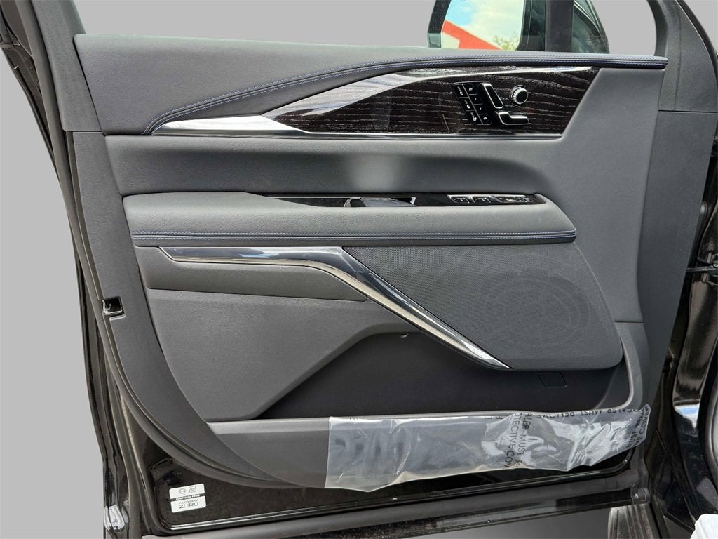 2025 Cadillac ESCALADE IQ Luxury 1