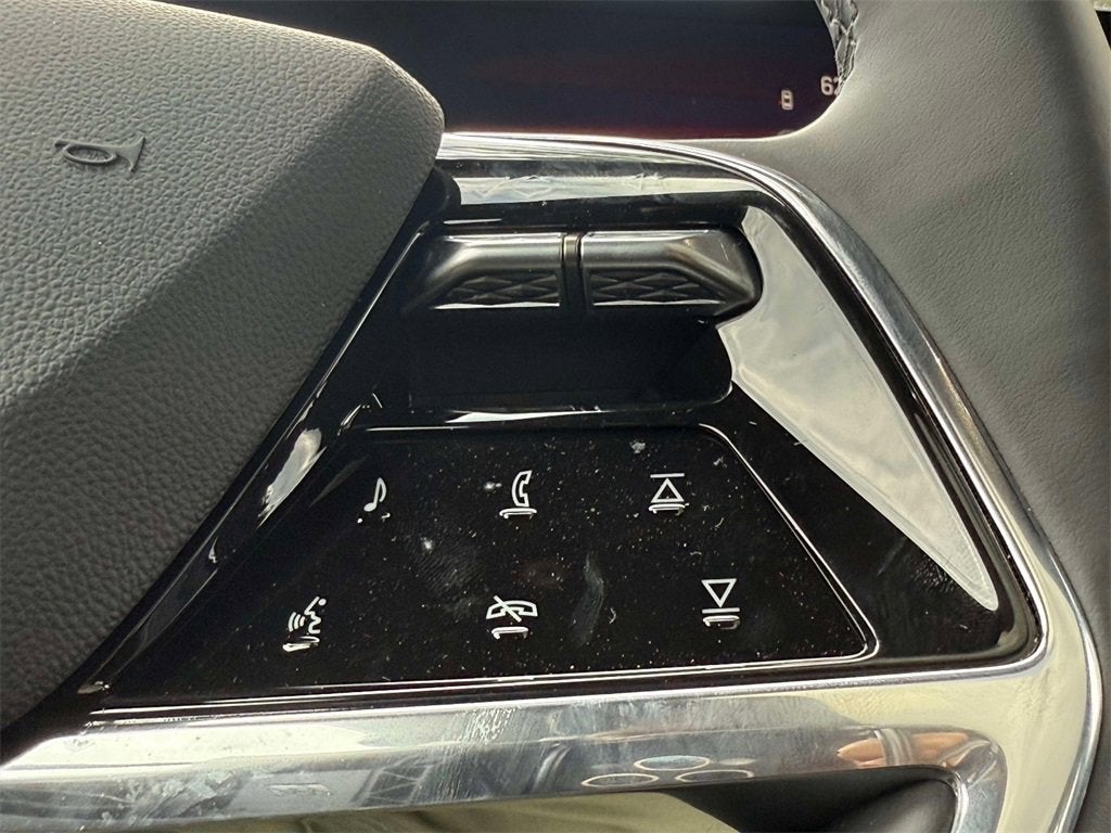 2025 Cadillac ESCALADE IQ Luxury 1