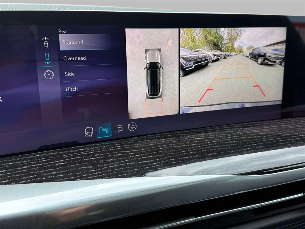 2025 Cadillac ESCALADE IQ Luxury 1