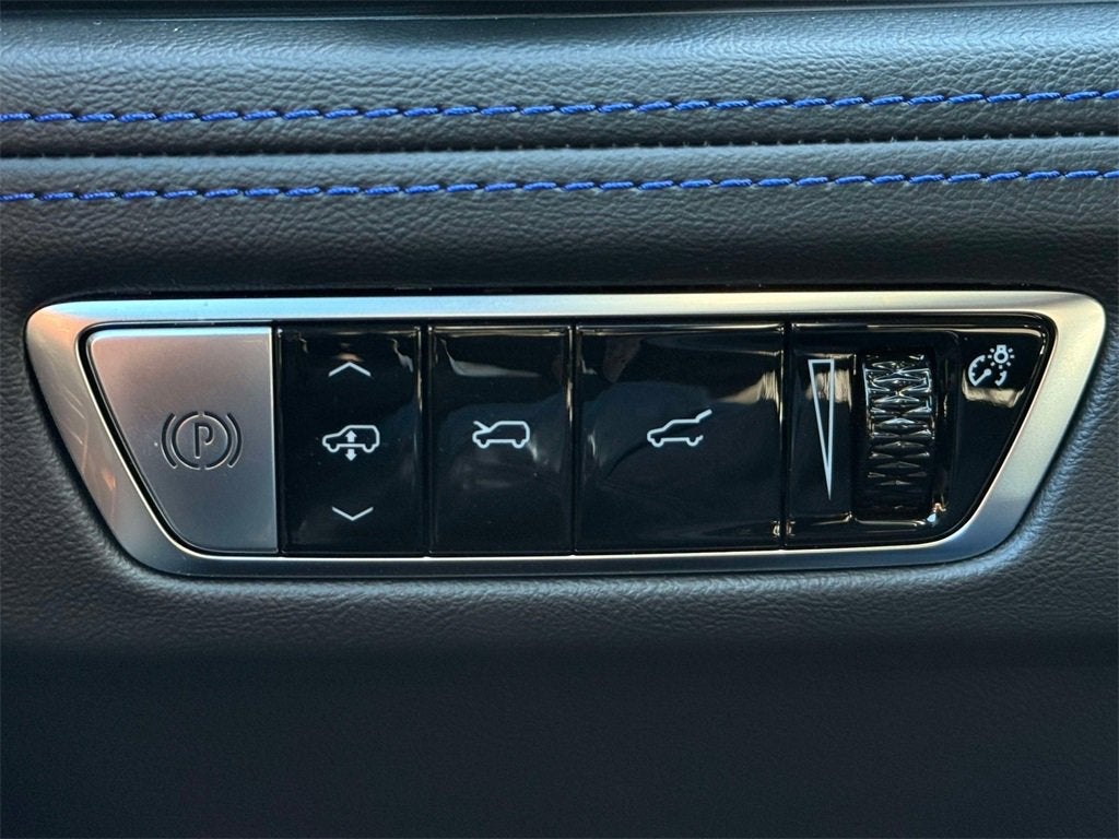 2025 Cadillac ESCALADE IQ Luxury 1