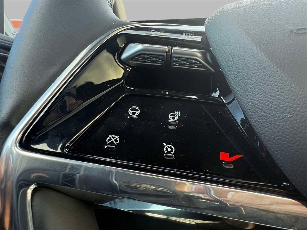 2025 Cadillac ESCALADE IQ Luxury 1