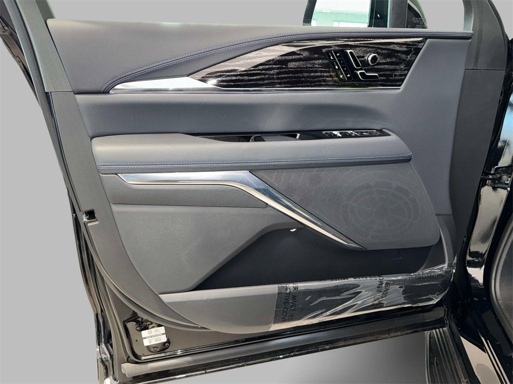 2025 Cadillac ESCALADE IQ Luxury 1