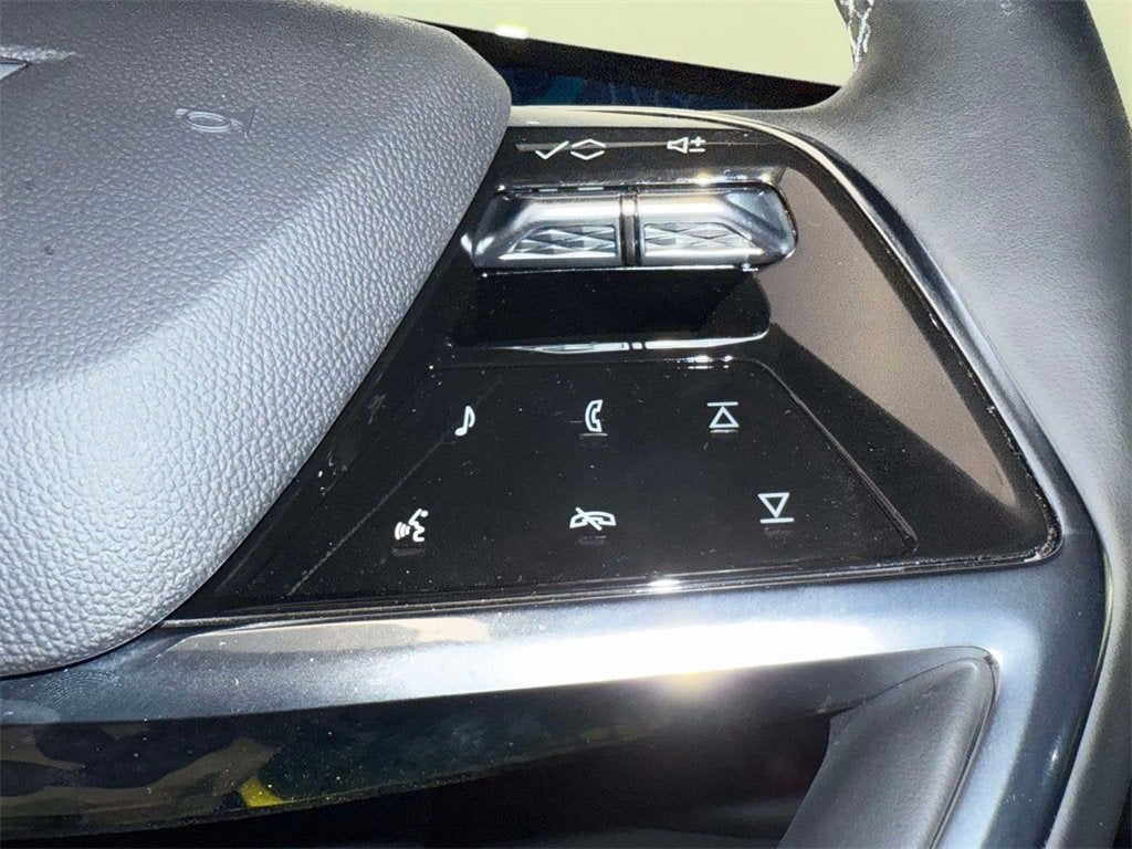 2025 Cadillac ESCALADE IQ Luxury 1