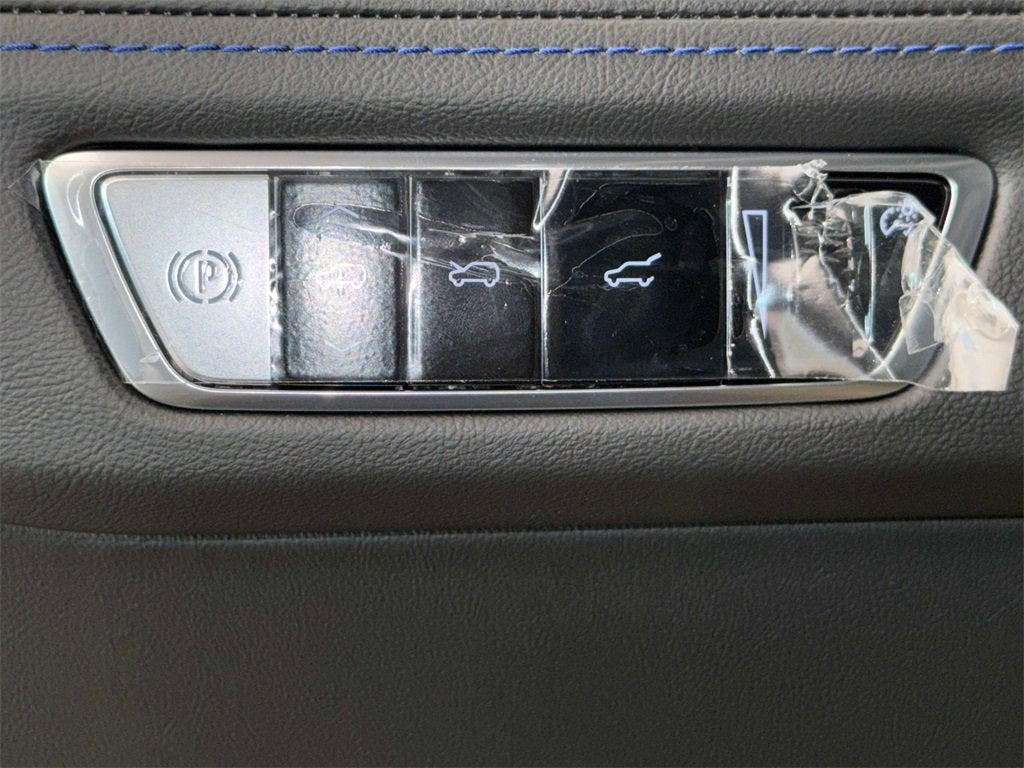 2025 Cadillac ESCALADE IQ Luxury 1