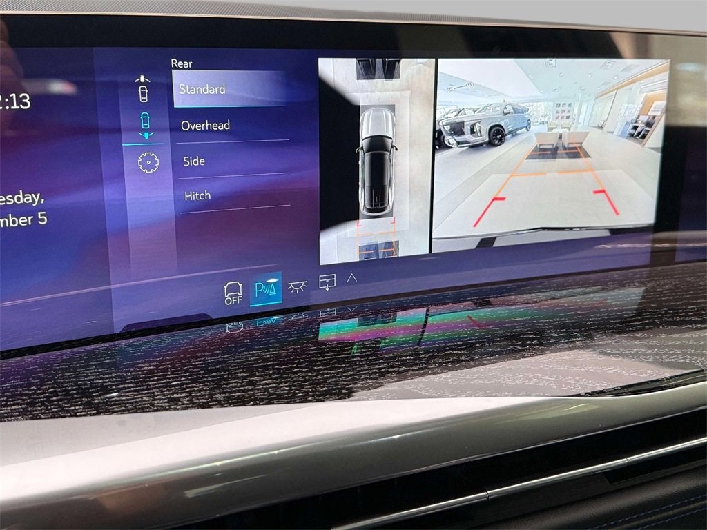 2025 Cadillac ESCALADE IQ Luxury 1