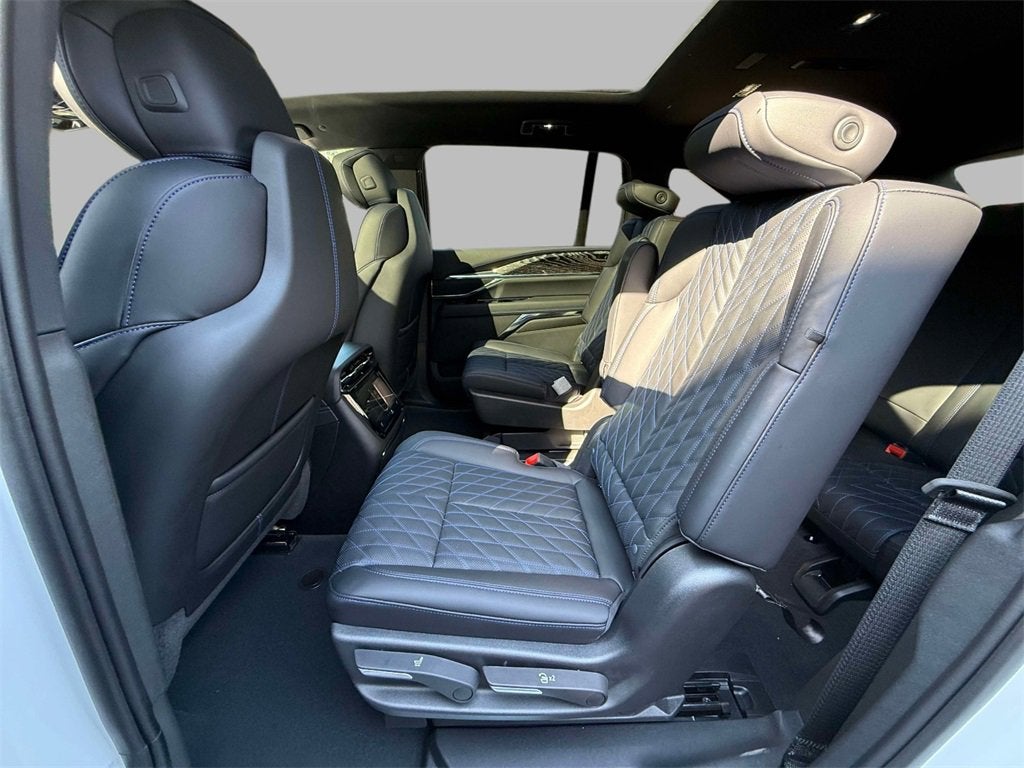 2025 Cadillac ESCALADE IQ Luxury 1