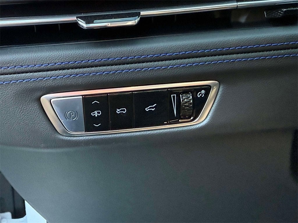 2025 Cadillac ESCALADE IQ Luxury 1