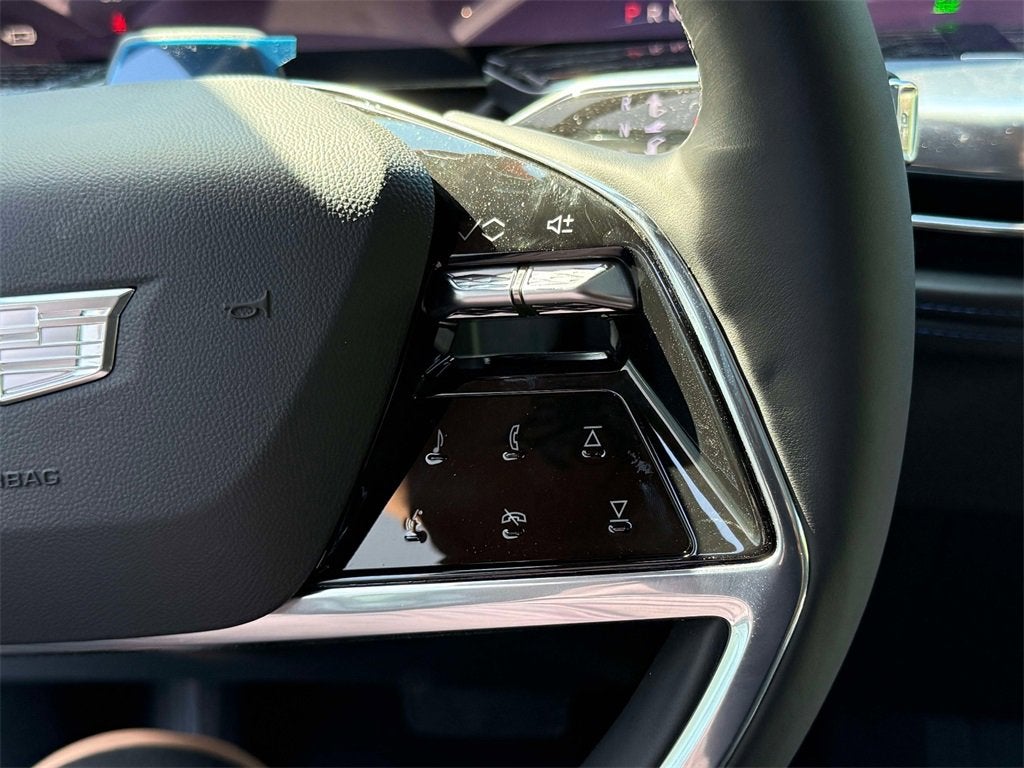 2025 Cadillac ESCALADE IQ Luxury 1