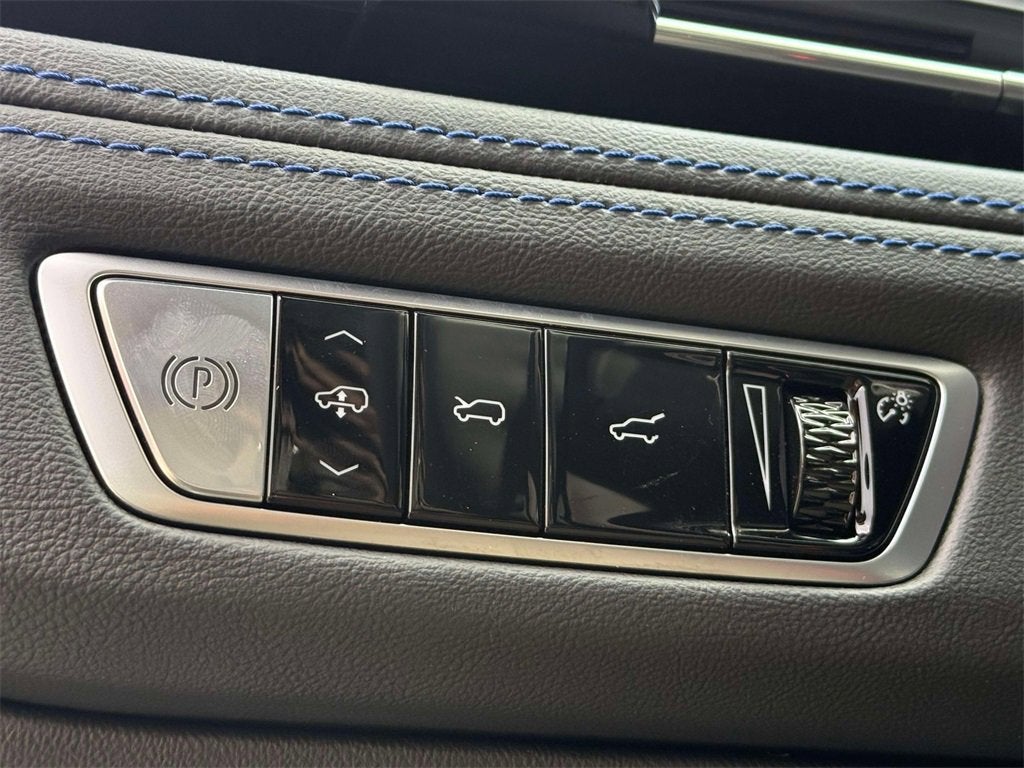 2025 Cadillac ESCALADE IQ Luxury 1