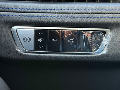 2025 Cadillac ESCALADE IQ Luxury 1