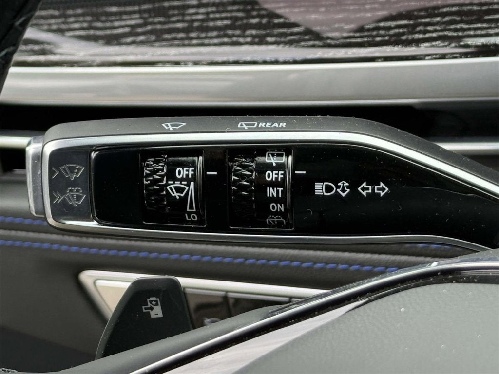 2025 Cadillac ESCALADE IQ Luxury 1