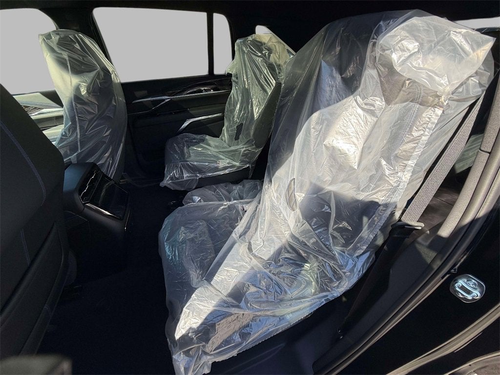 2025 Cadillac ESCALADE IQ Luxury 1