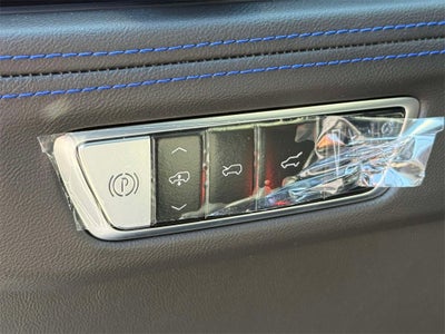 2025 Cadillac ESCALADE IQ Luxury 1