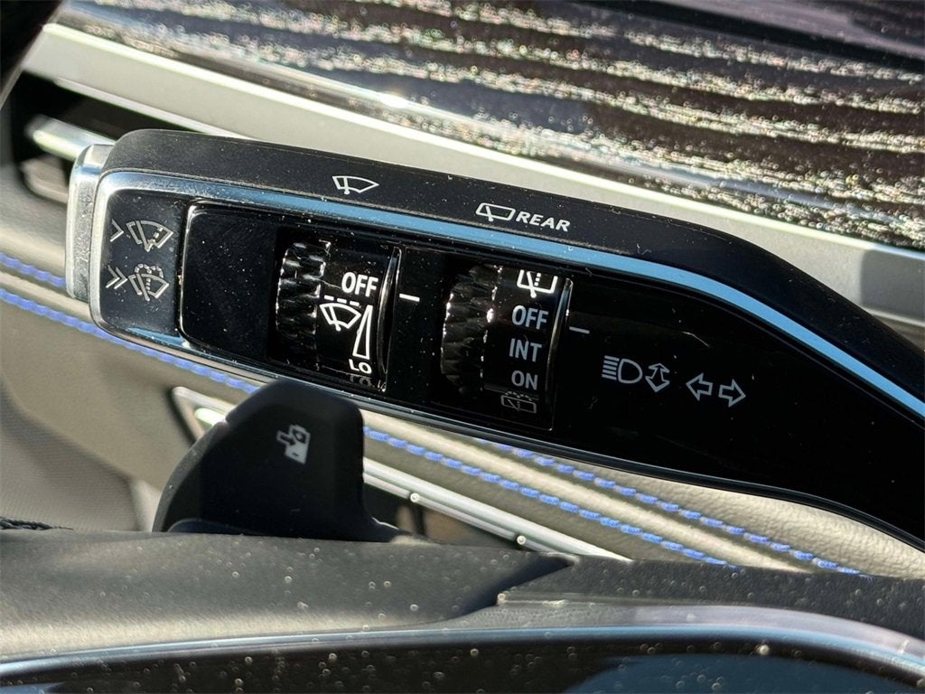 2025 Cadillac ESCALADE IQ Luxury 1