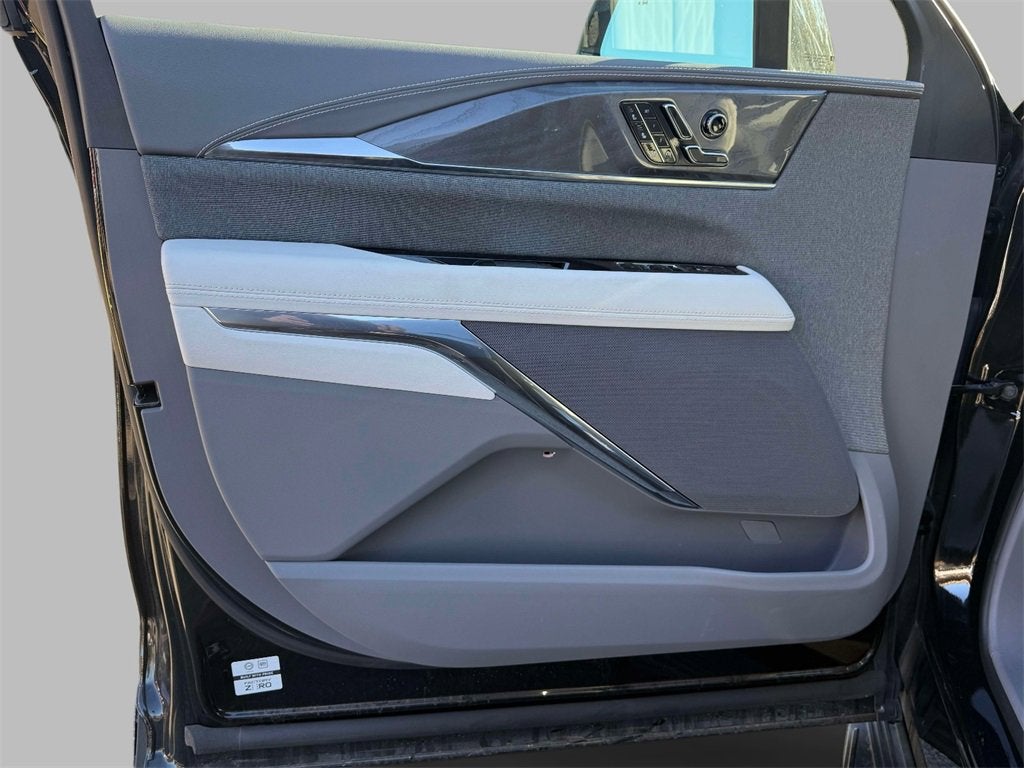 2025 Cadillac ESCALADE IQ Luxury 1