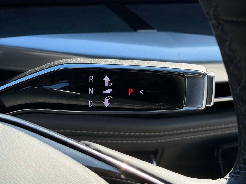 2025 Cadillac ESCALADE IQ Luxury 1