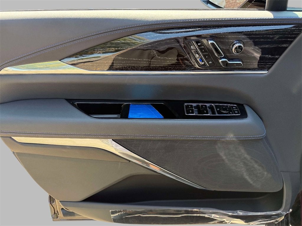 2025 Cadillac ESCALADE IQ Luxury 1