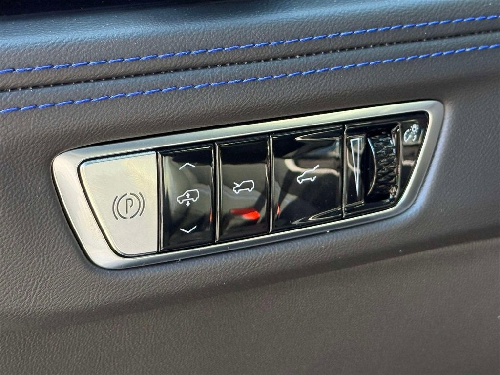 2025 Cadillac ESCALADE IQ Luxury 1