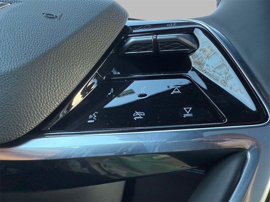 2025 Cadillac ESCALADE IQ Luxury 1