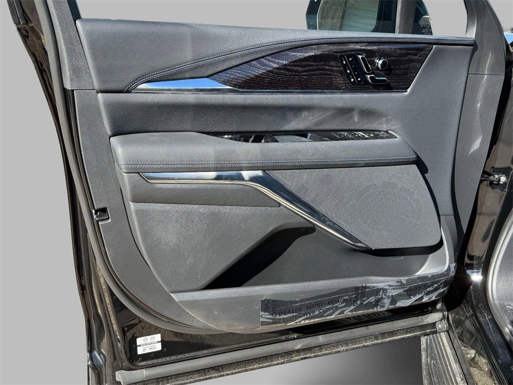 2025 Cadillac ESCALADE IQ Luxury 1