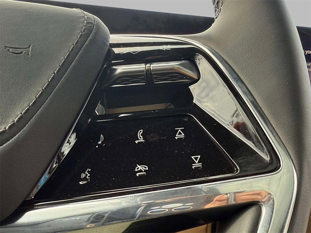 2025 Cadillac ESCALADE IQ Luxury 2