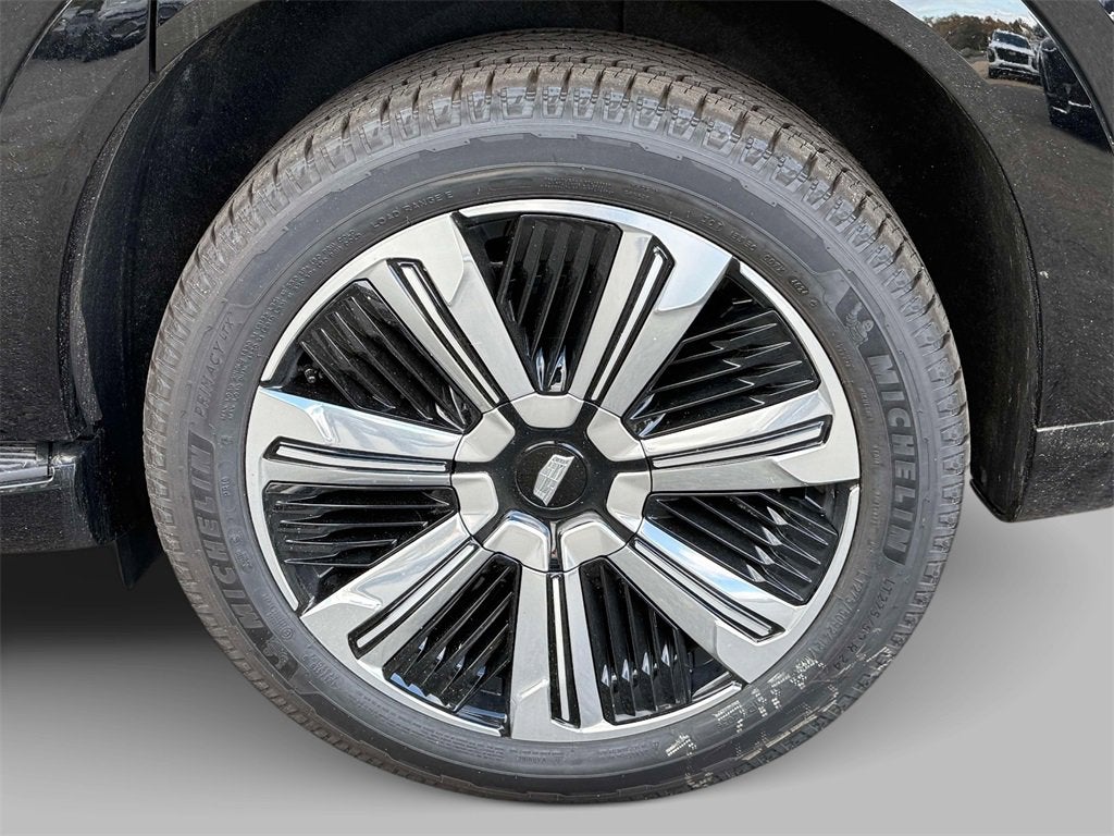 2025 Cadillac ESCALADE IQ Luxury 2