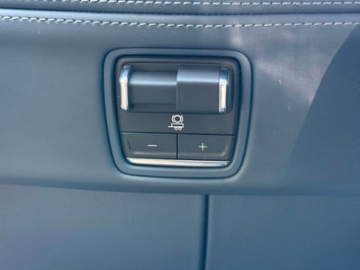 2025 Cadillac ESCALADE IQ Luxury 2