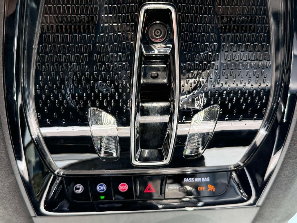 2025 Cadillac ESCALADE IQ Luxury 2