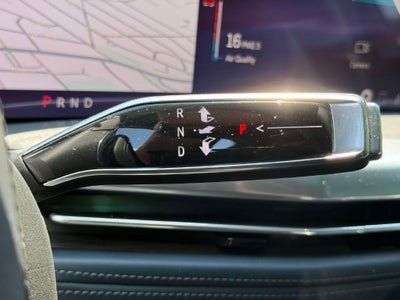 2025 Cadillac ESCALADE IQ Luxury 2