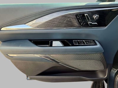 2025 Cadillac ESCALADE IQ Luxury 2