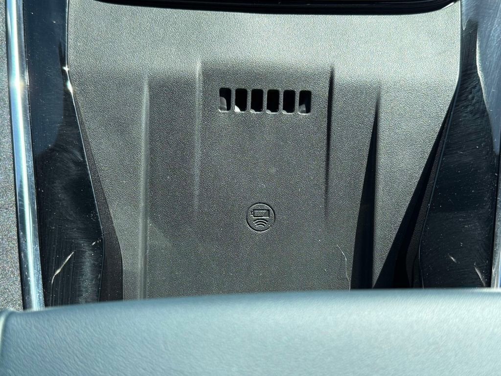 2025 Cadillac ESCALADE IQ Luxury 2